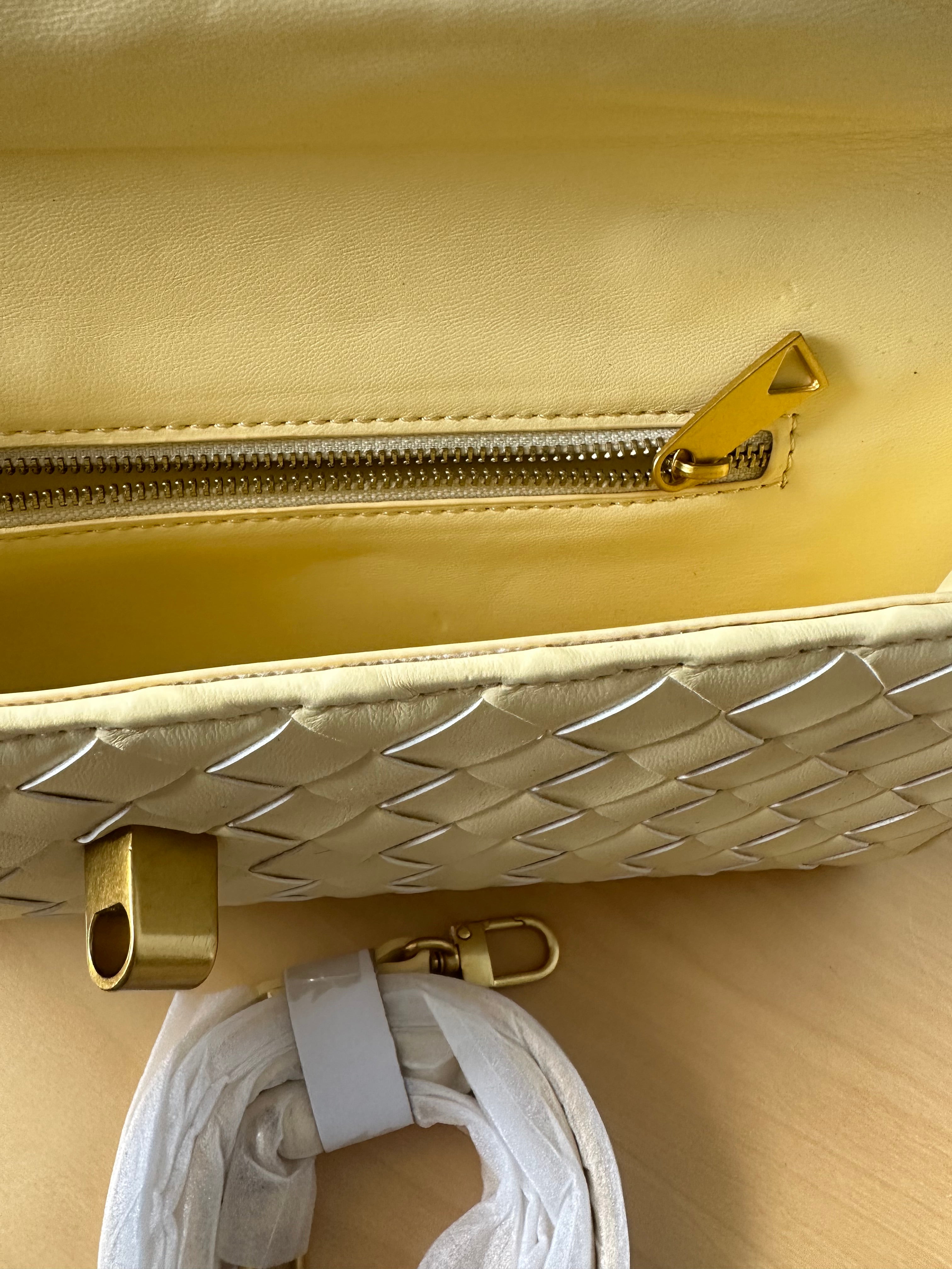 BORSA DIANA GIALLO PASTELLO