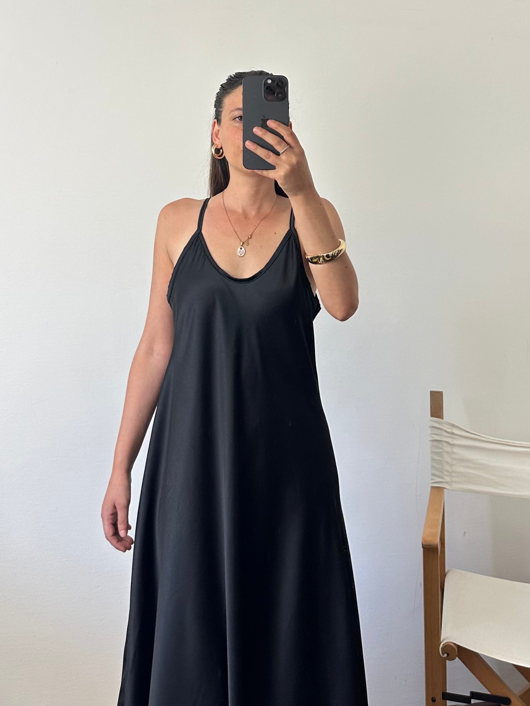 ABITO SATIN NERO