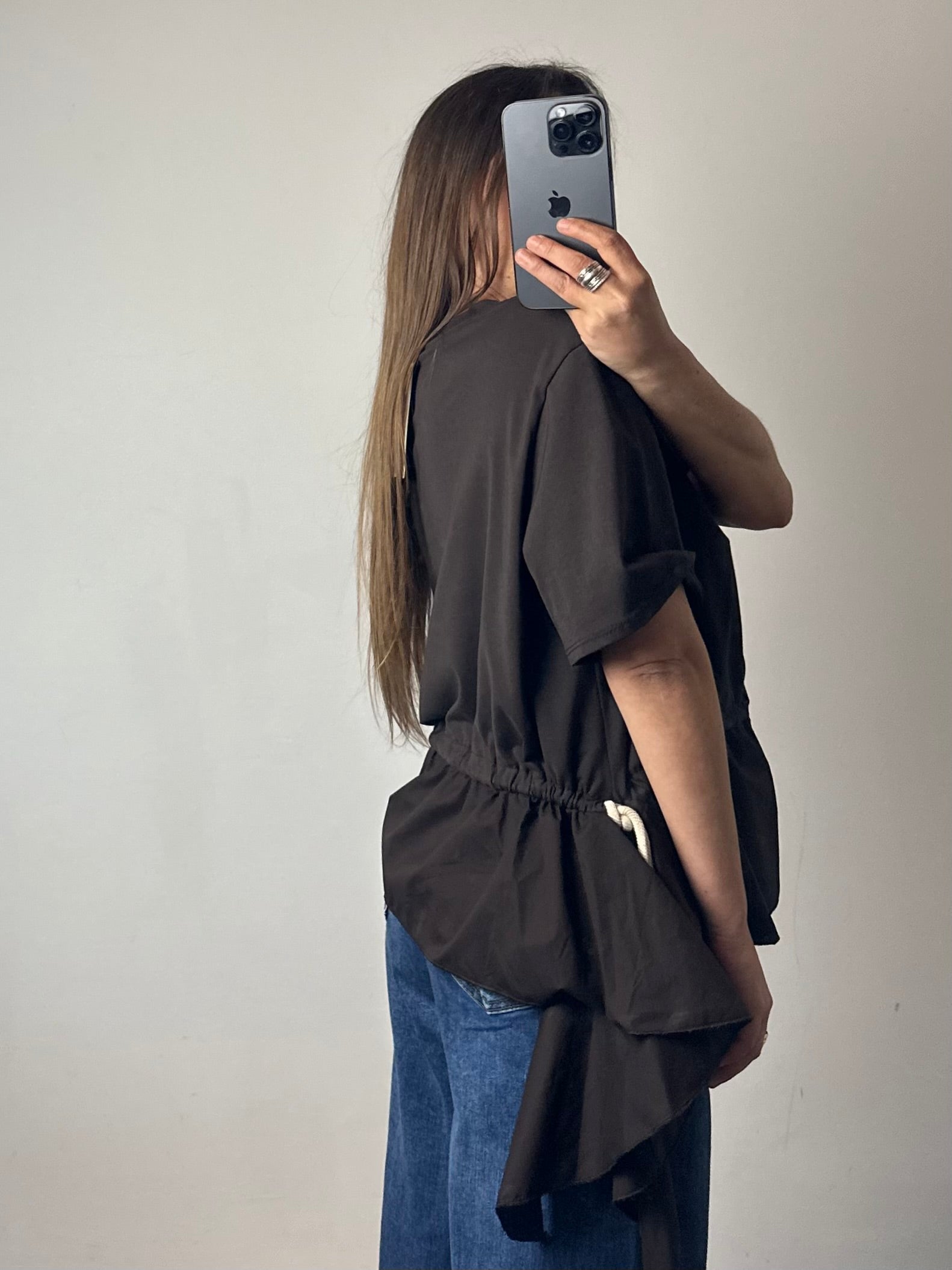 T-shirt volant in cotone marrone