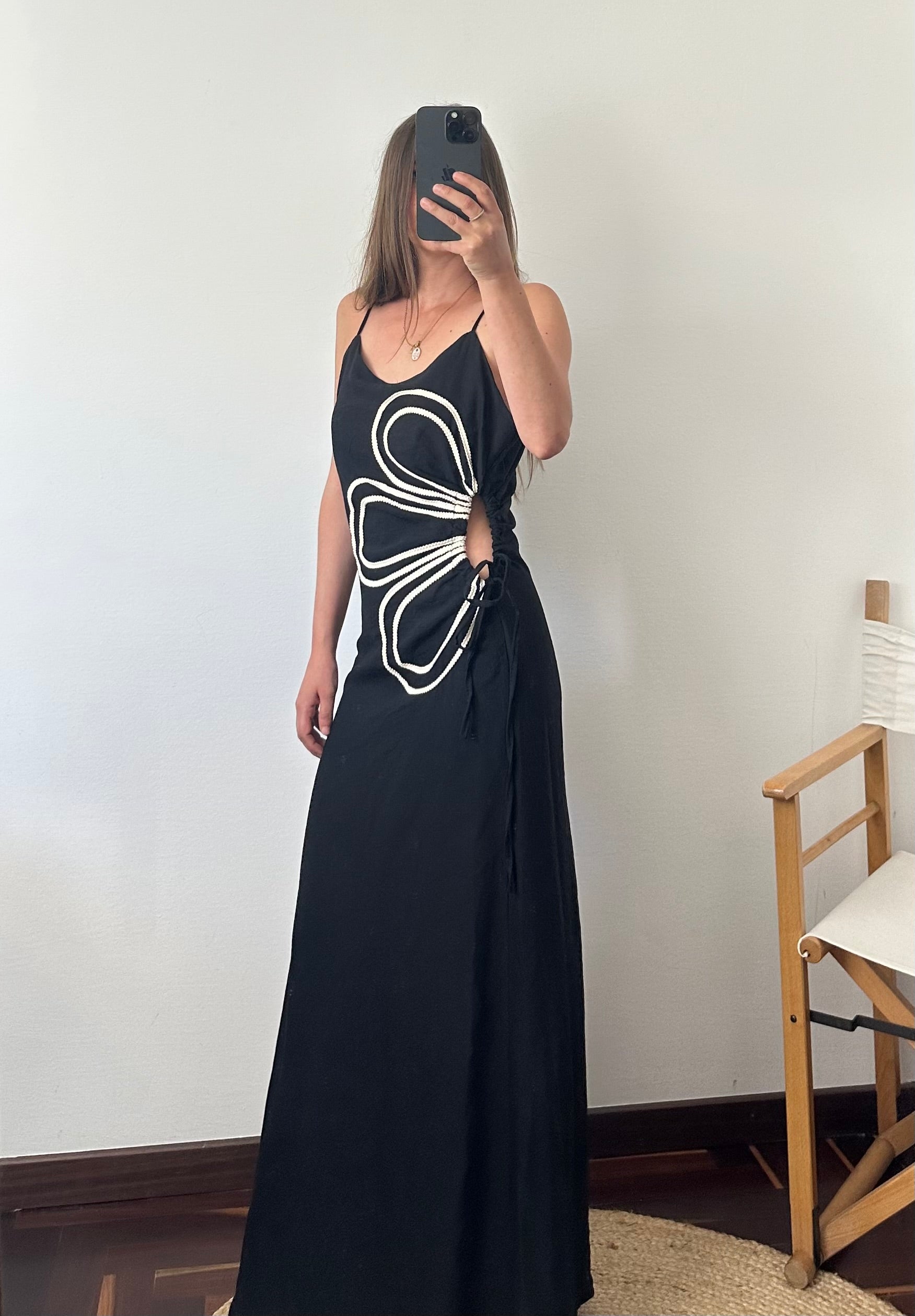 ABITO Fiore con cut out nero