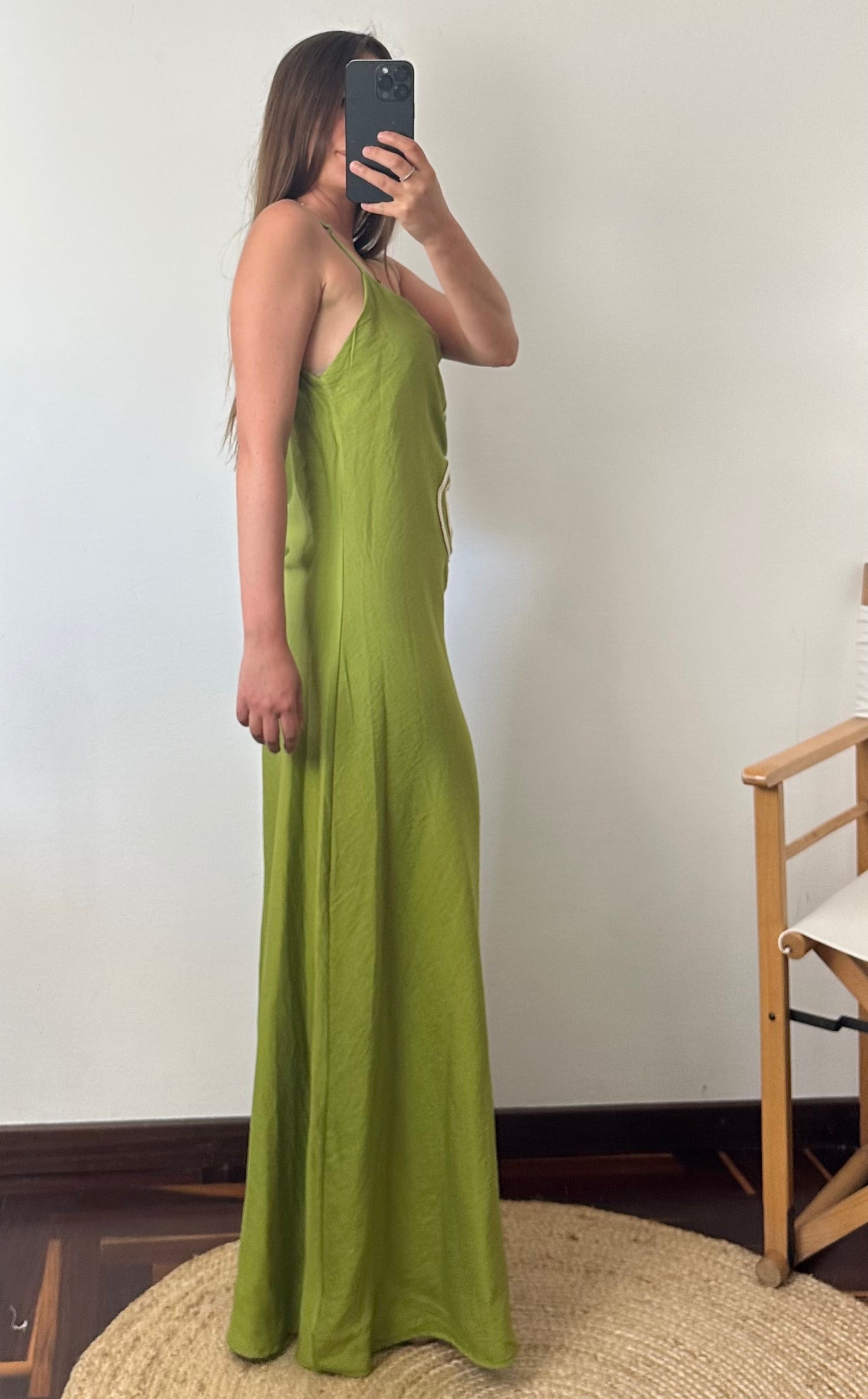 ABITO Fiore con cut out verde pistacchio