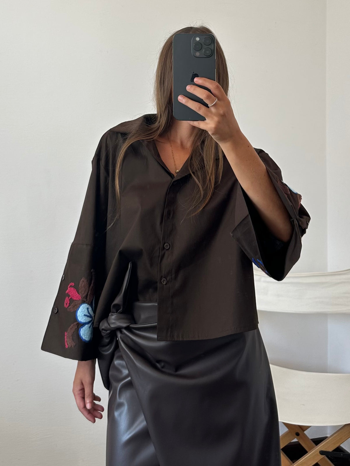 CAMICIA RICAMATA in COTONE MARRONE