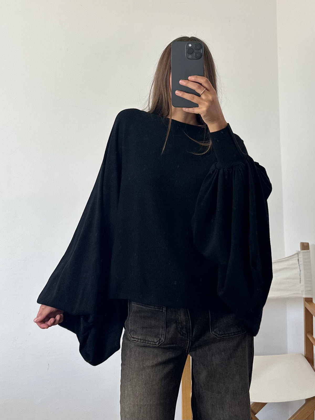 MAGLIA BALLOON in morbida viscosa NERA