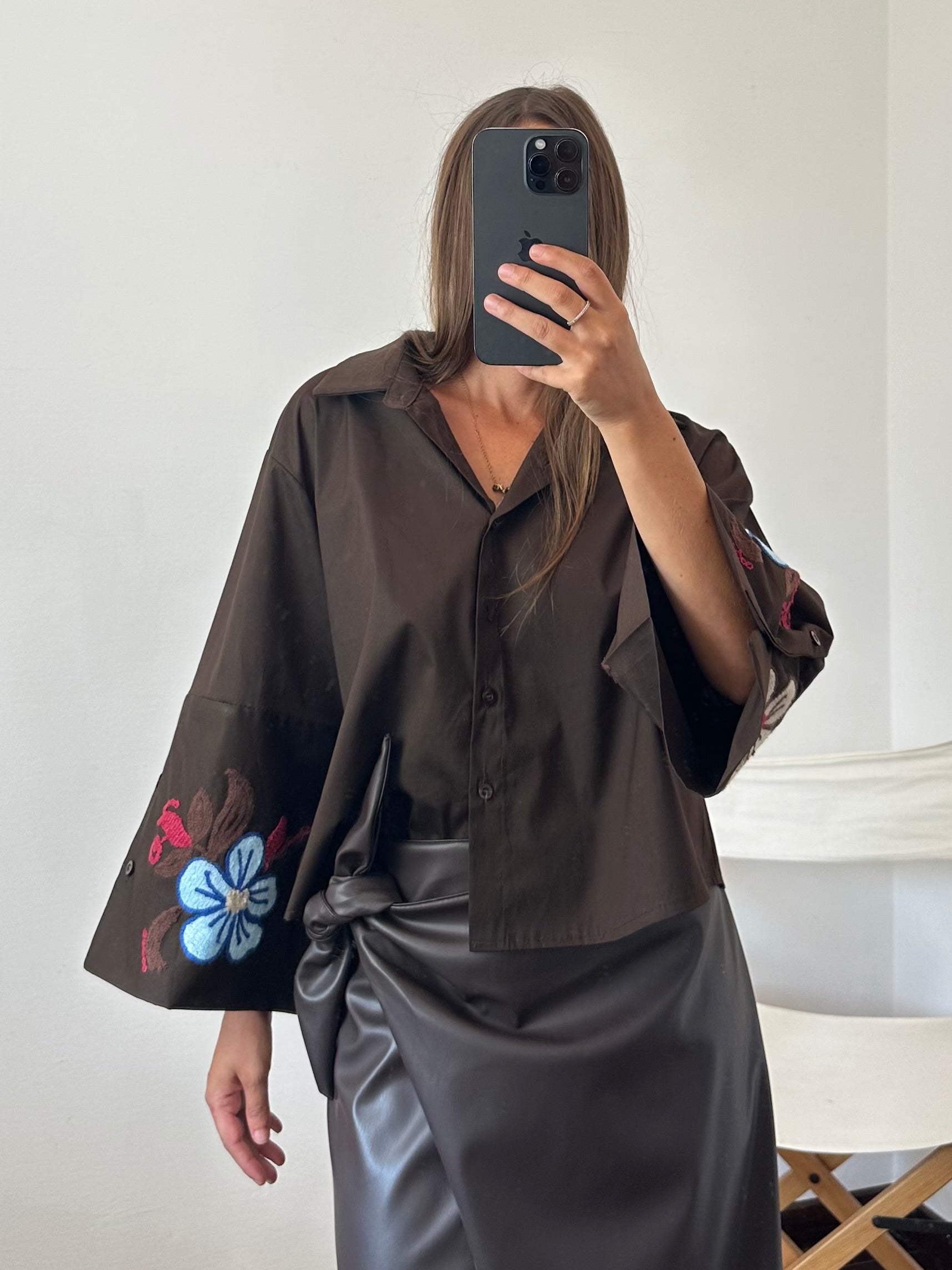 CAMICIA RICAMATA in COTONE MARRONE