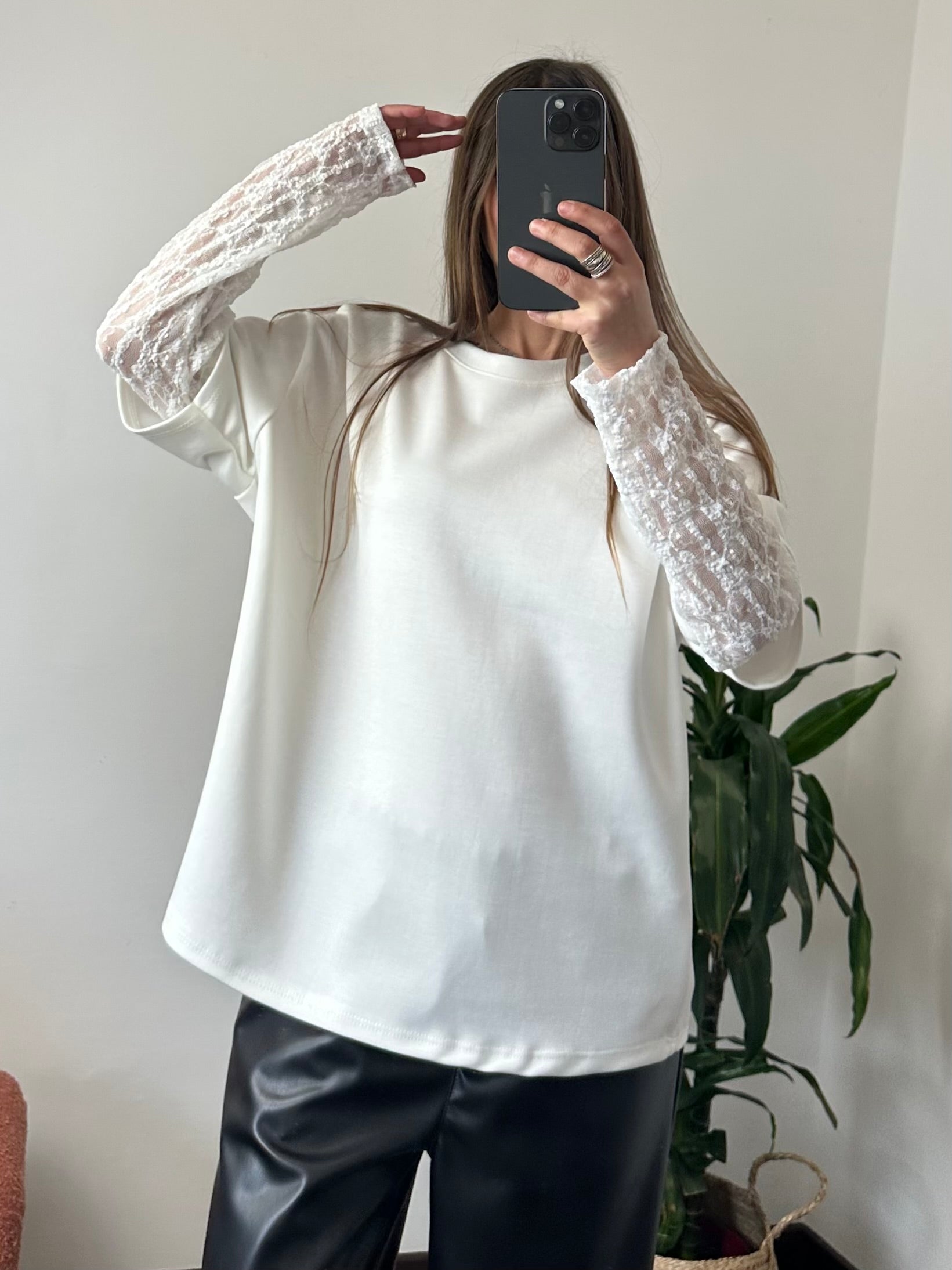 T-shirt con maniche in pizzo BIANCO