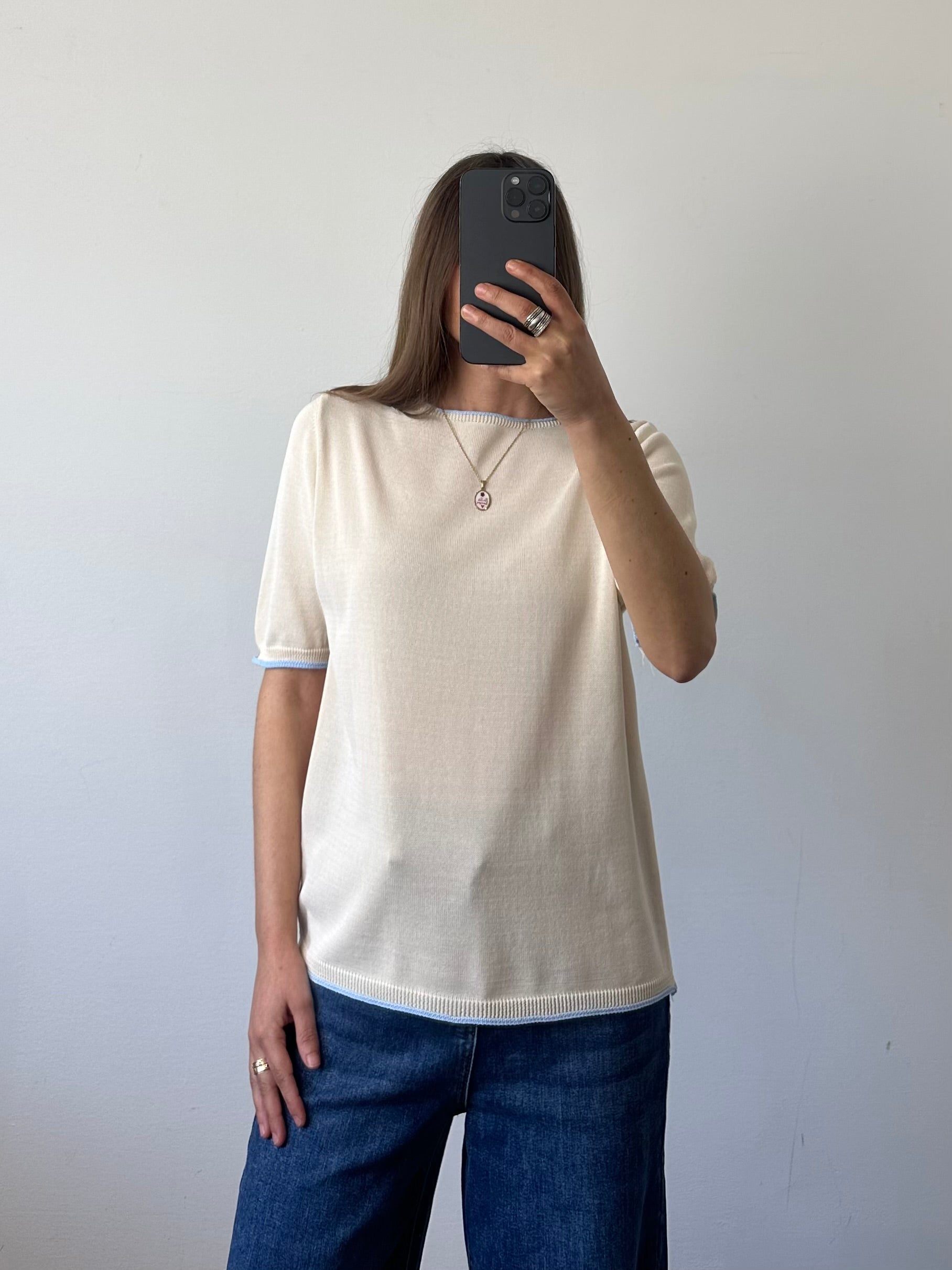 Maglia in morbida viscosa beige