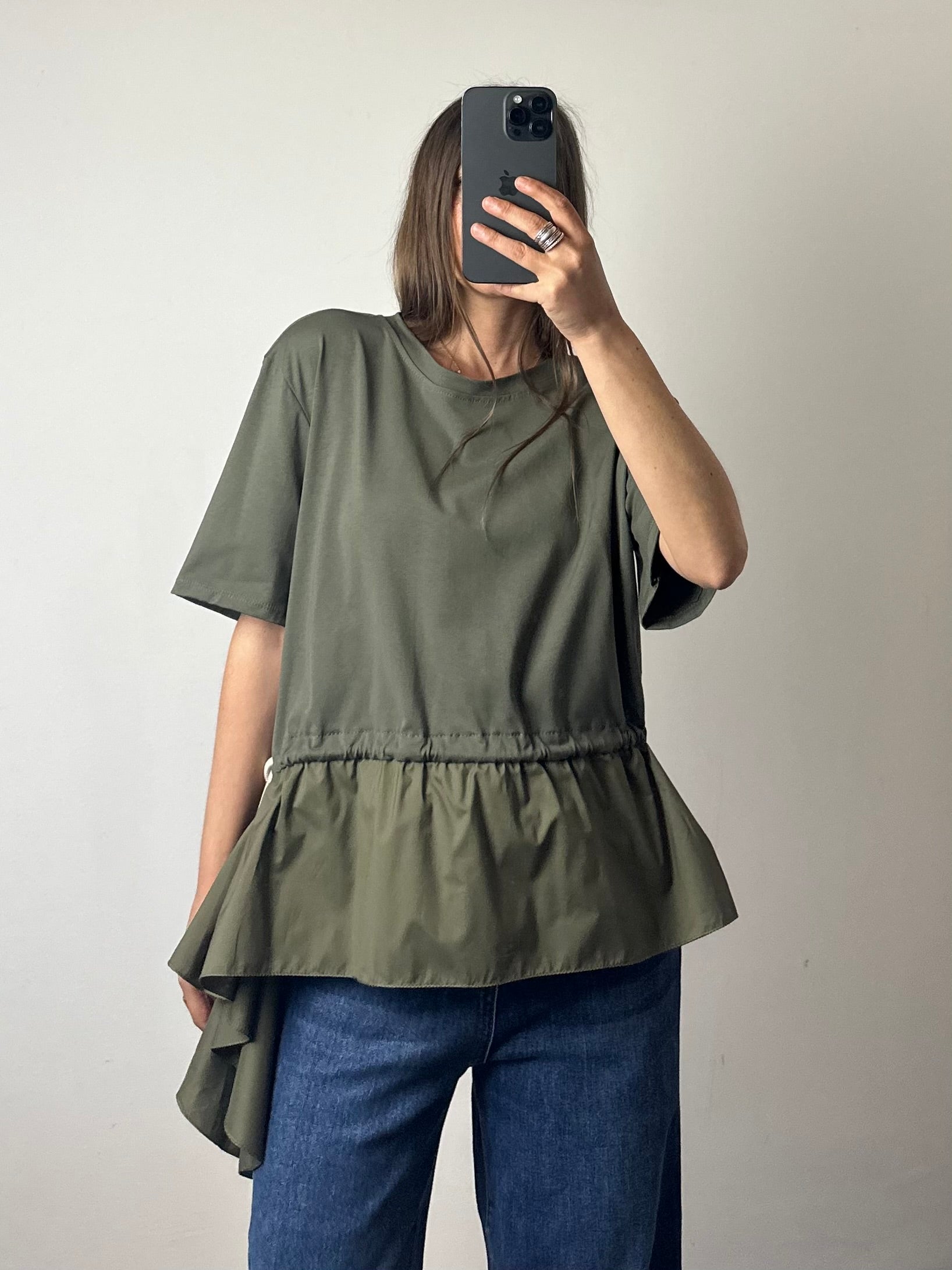 T-shirt volant in cotone verde