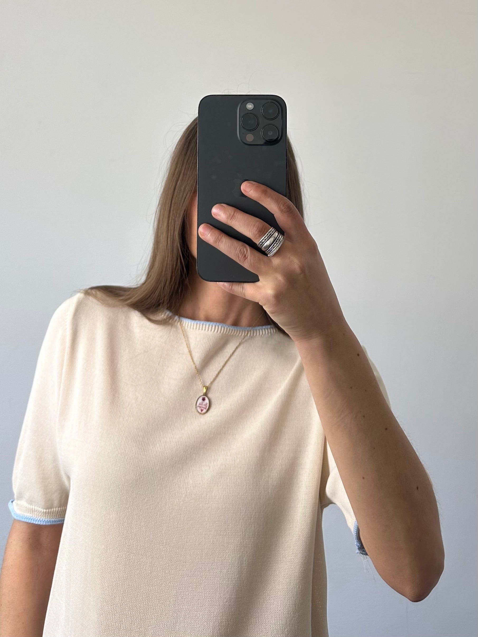 Maglia in morbida viscosa beige