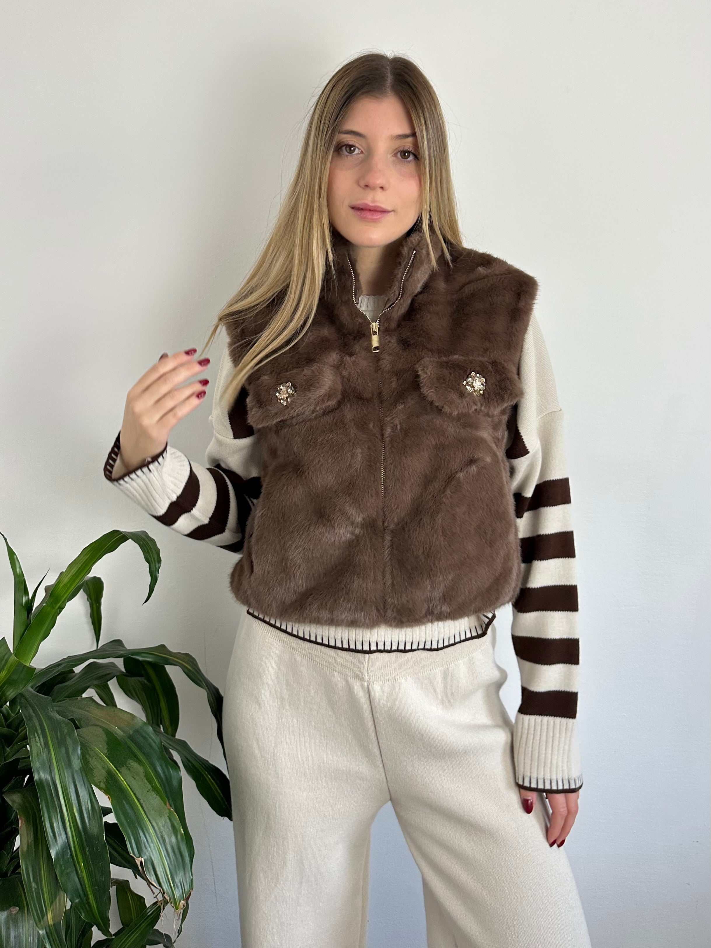 SMANICATO in ECOPELLICCIA MARRONE