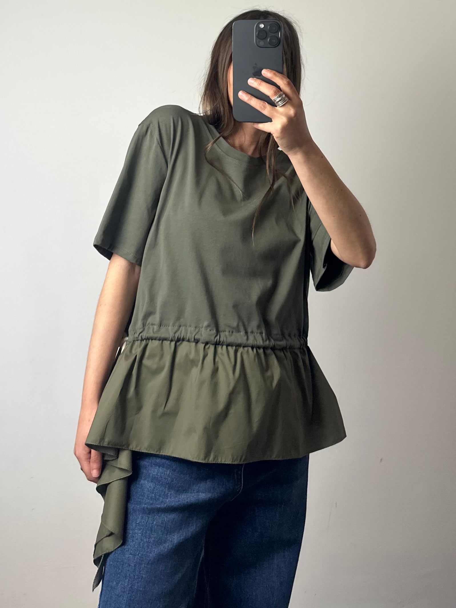 T-shirt volant in cotone verde