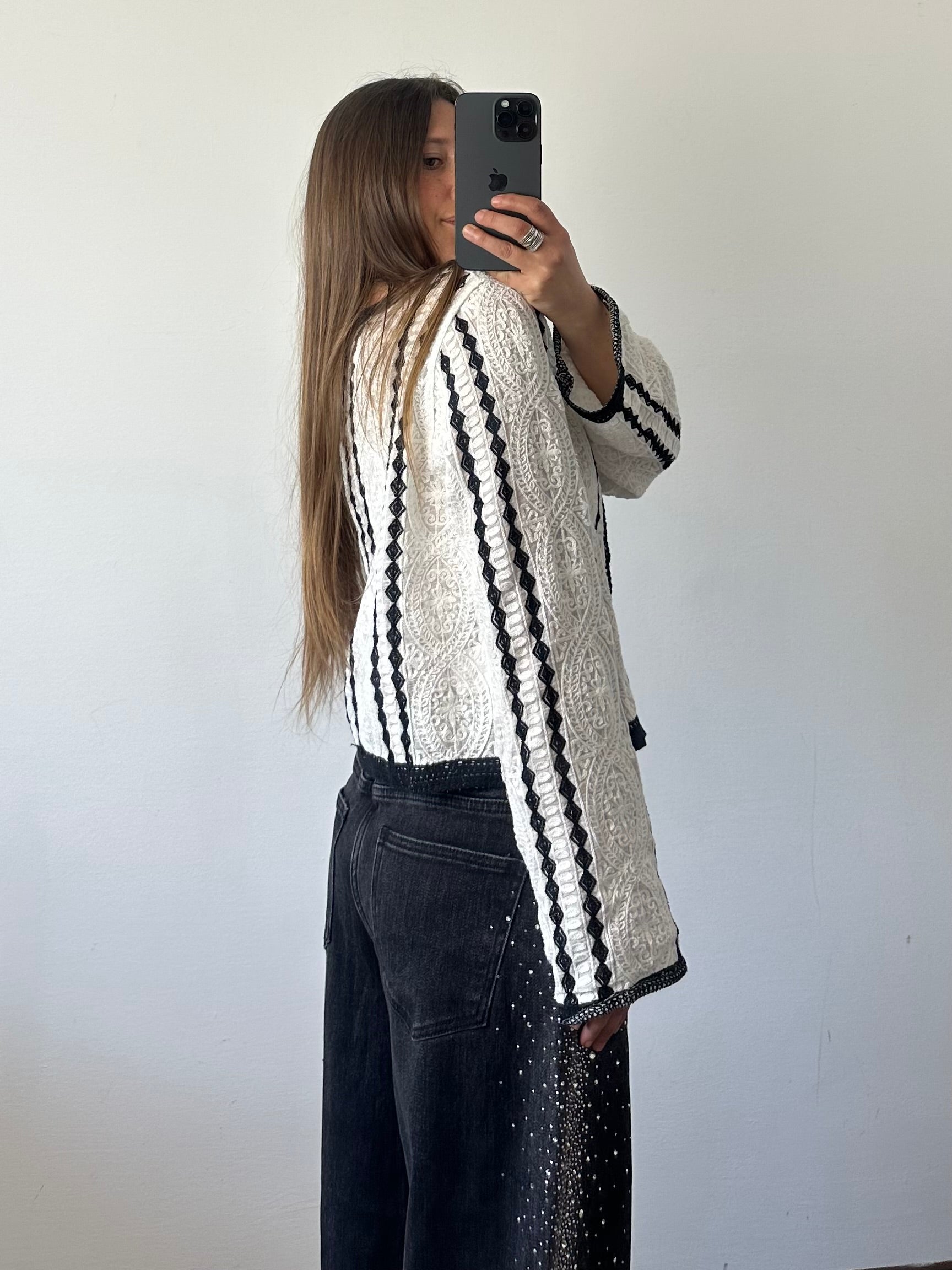 Cardigan GRECHE 100% cotone bianco-nero